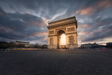Fototapeta na wymiar World famous Arc de Triomphe at the city center of Paris, France. 