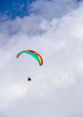 Paragliders jumping from Babadağ to Ölüdeniz, paragliding jumping point