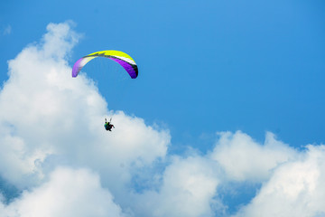 Paragliders jumping from Babadağ to Ölüdeniz, paragliding jumping point