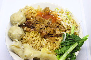 Chicken noodles are popular foods from Indonesia