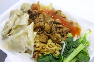 Chicken noodles are popular foods from Indonesia