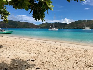 Océan indien. Plage des Seychelles. 