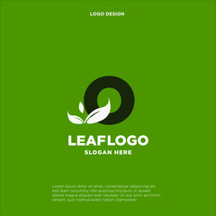 Obraz premium Initial Letter O With Leaf Logo