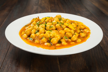 Garbanzos con sepia