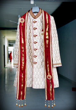 Sherwani Images Browse 3 139 Stock Photos Vectors and Video