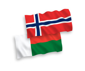 Fototapeta premium Flags of Norway and Madagascar on a white background