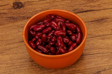Red baked kidney in the bowl