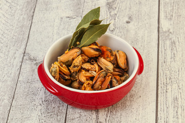 Pickled mussels in the bowl