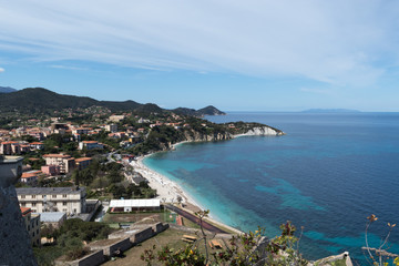Fototapeta na wymiar The beautiful Ghiaie beach in Porto Ferraio, Elba Island, Tuscany, Italy