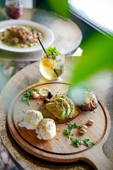 アボカドトースト