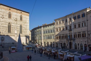 Fototapeta na wymiar Piazza Maggiore square in Perugia at Christmas time