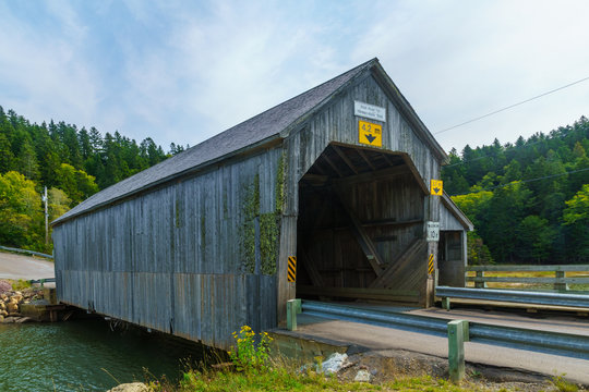 Covered bridge in St. Martins