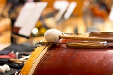  Drum sticks on the drum. Big drum in the concert hall.