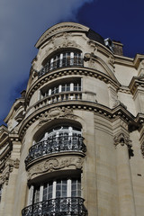 Fototapeta na wymiar old building in paris france