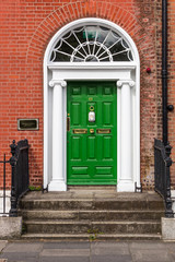 Fototapeta na wymiar Bunte Türen in Dublin