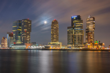 Fototapeta na wymiar Rotterdam by Night 