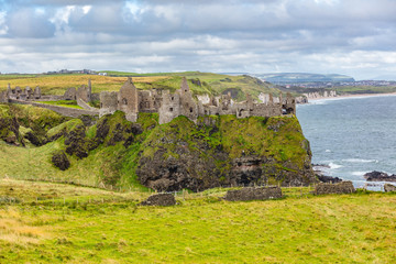 Dunluce Castle -  Dún Lios