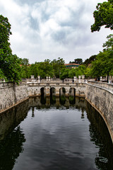 Fototapeta premium Jardin de la Fontaine à Nîmes (Occitanie, France)
