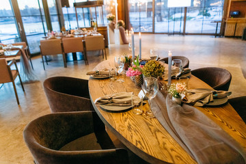 celebration event sparkle clean glasses decor feast