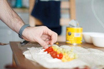 Obraz na płótnie Canvas close-up cooking homemade kebab. cooking at home