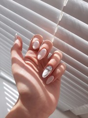 hands of the girl
