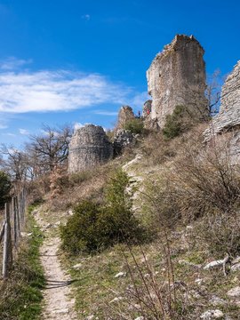 Guevara Castle, a destination of hikers and walkers. Guevara/Gebara, Alava, Basque Country, Spain