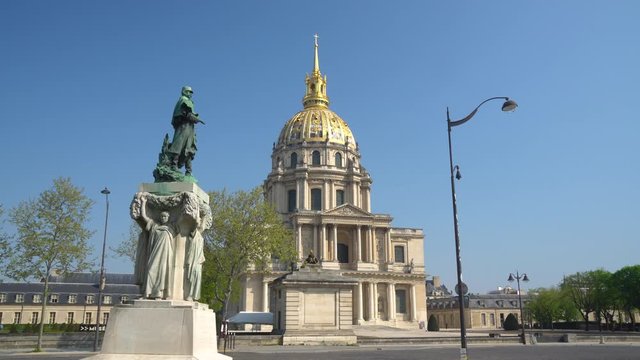 Les Invalides is a complex of museums and tomb in Paris, the military history museum of France, and the tomb of Napoleon Bonaparte. At 1860, Napoleon's remains bury in here.