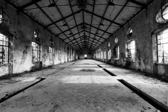 Abandoned spinning mill somewhere in Italy
