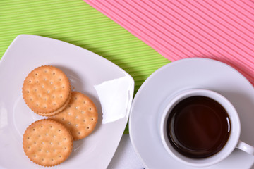 コーヒーとビスケット