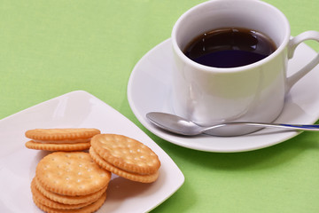 コーヒーとビスケット