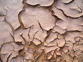Río seco an una aldea en Marruecos, de camino al Sahara
