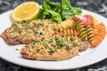 豚ロース肉のハーブパン粉焼き