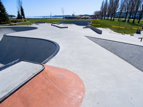 Skateboarding rink in Sidney BC boarded up by town to prevent spread of infection