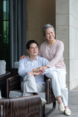 Obraz premium An Asian elderly couple