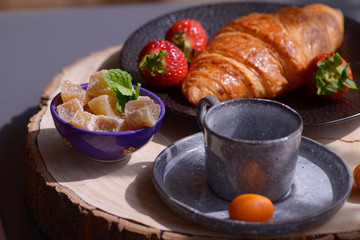 croissant-sucre-gingembre-fraise