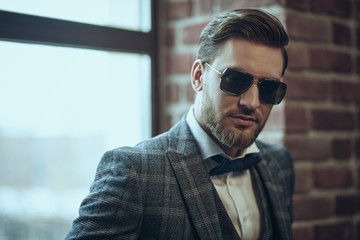 Naklejka premium good-looking stylish man