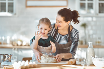 family are preparing bakery together