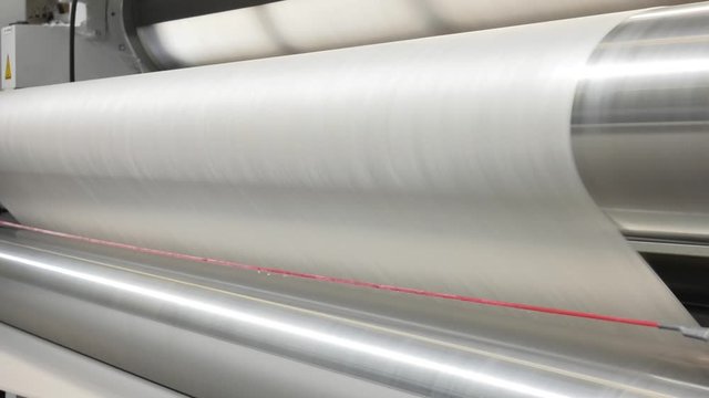 Technology for the production of non-woven fabrics. Technology for the production of spunbond nonwoven materials. Line for the manufacture of white synthetic polypropylene fiber at a chemical plant
