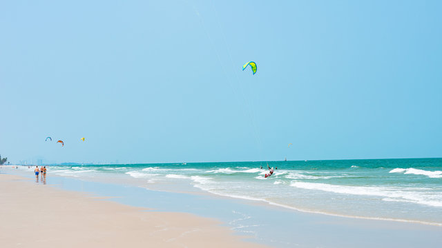 Kitesurfing Thailand Hua hin on a Sunny day