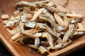 アーモンドフィッシュ