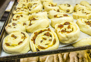 the real pastry, pastries prepared in the artisan laboratory , treats awaiting cooking
