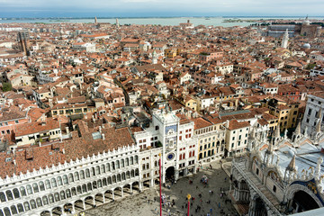 Fototapeta premium Beautiful Venice in the early morning time