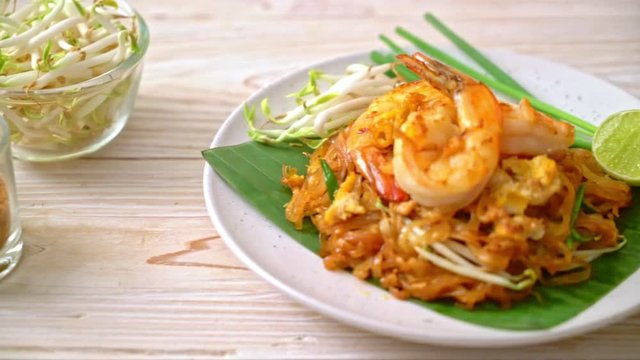 Pad Thai or stir-fried noodles with shrimps