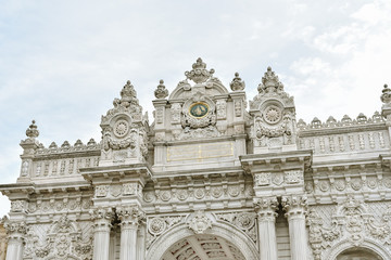 Fototapeta premium The Gate of the Sultan, Dolmabahce Palace, Istanbul, Turkey