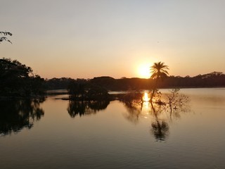 Fototapeta na wymiar Scenic View Of Lake Against Sky During Sunset