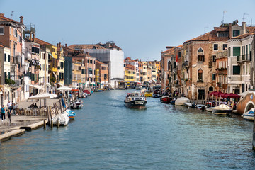 Venezia (Veneto) - Panorami e particolari della città a colori