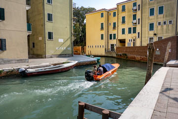 Venezia (Veneto) - Panorami e particolari della città a colori