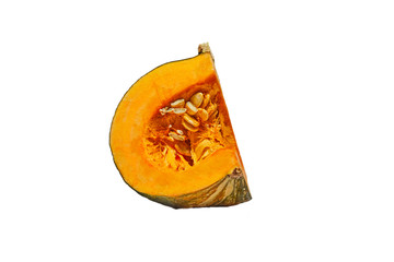 右向きのカットされたかぼちゃの白背景の写真
