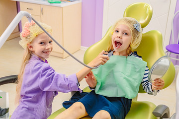 Children play in dentists office