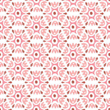 Seamless pink and white floral pattern. Ornament drawn in pencil on paper. Bohemian summer patchwork print. Grunge texture. Vector illustration.